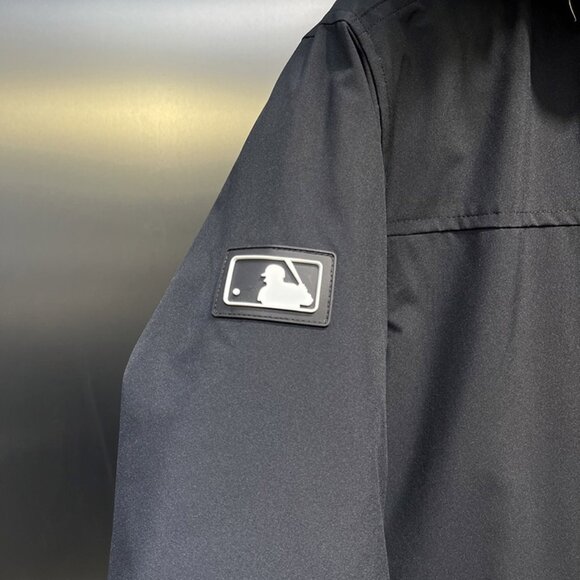 MLB Black Down Jacket - Picture 5 of 9